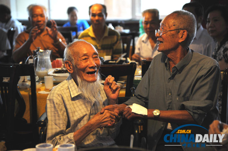廣西南寧：抗日老兵68年后重相逢過中秋