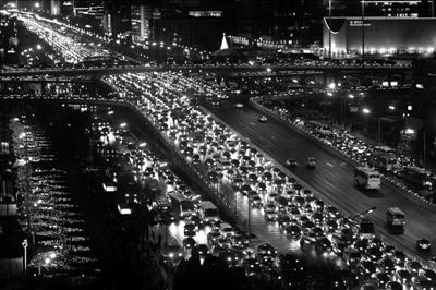 北京將評估分時分區單雙號限行 推進錯時上下班