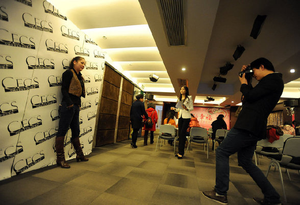 億萬富豪相親先進行面試 看外貌再考切土豆絲