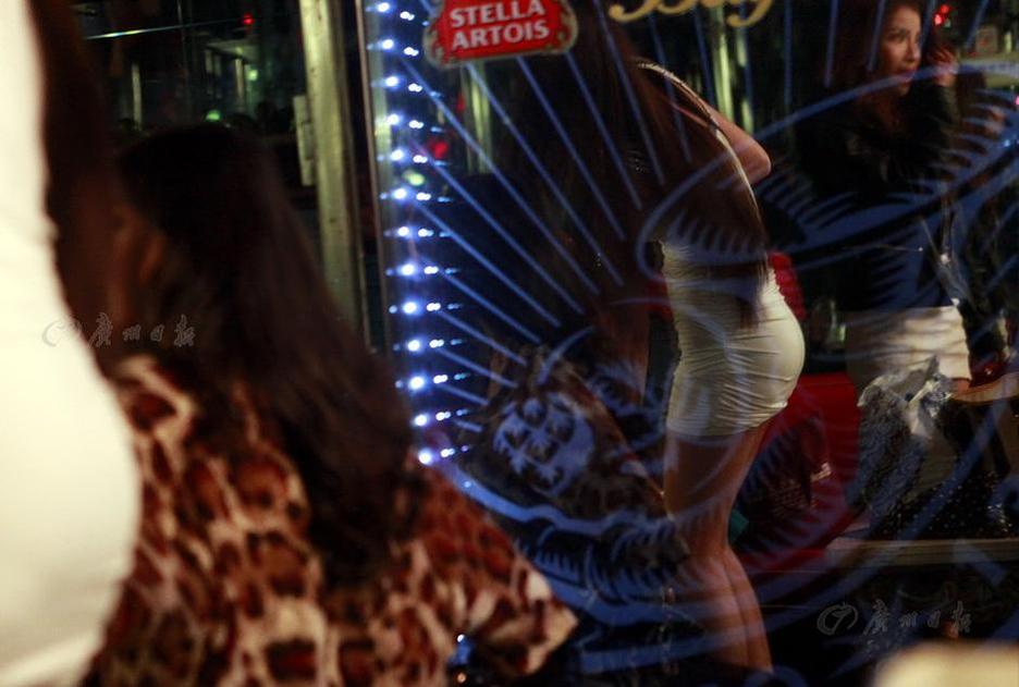 90后學生嫩模的放肆青春