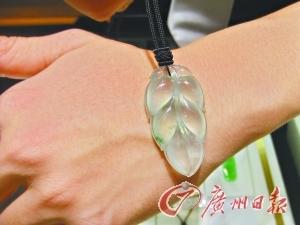 芙蓉種翡翠冒充冰種價翻三四倍（圖）