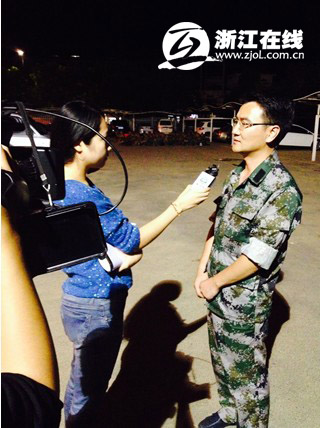 給力浙江！溫暖浙江！網(wǎng)友點(diǎn)贊洪水中的救援力量