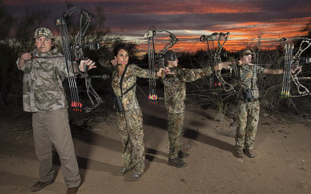 美女獵人射殺超70種動物 堅稱獵殺為保護