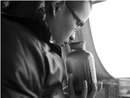 杭州嗅辨師溯江而上 尋找異味“源”兇(圖)