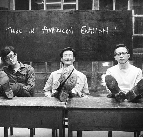 70后狂歡式懷舊 宣泄嚴(yán)酷現(xiàn)實(shí)里的“壓力山大”