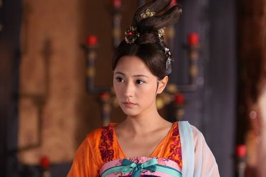 驚艷勝過主角的配角 容嬤嬤成經典雪姨爆紅