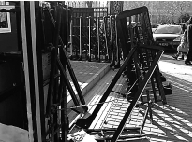 新少年宮首日招生被擠破大門