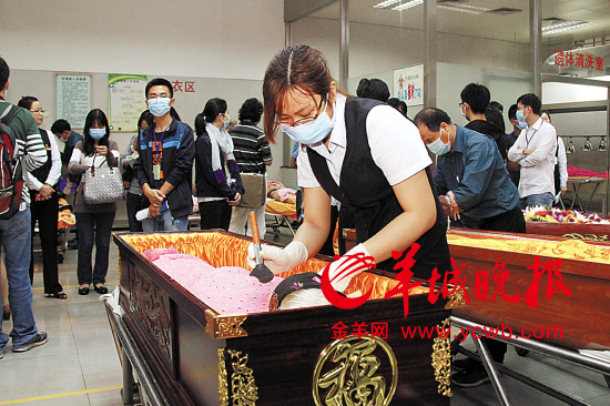 東莞殯葬行業歧視嚴重 殯儀館路牌