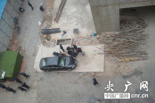 蘭州農民工講述遇襲經過：光著身子被打出工地