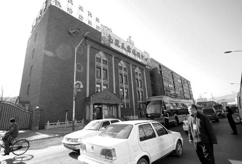 山西陽泉巡警隊長涉黑資產過億 45人被起訴(圖)