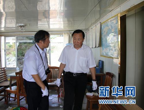 中國公安代表團(tuán)查看湄公河襲擊事件案發(fā)現(xiàn)場