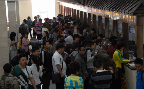 五一小長(zhǎng)假：五臺(tái)山游客超12萬(wàn)人次