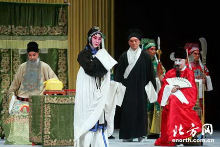 青年劇團(tuán)再鎮(zhèn)戲曲碼頭