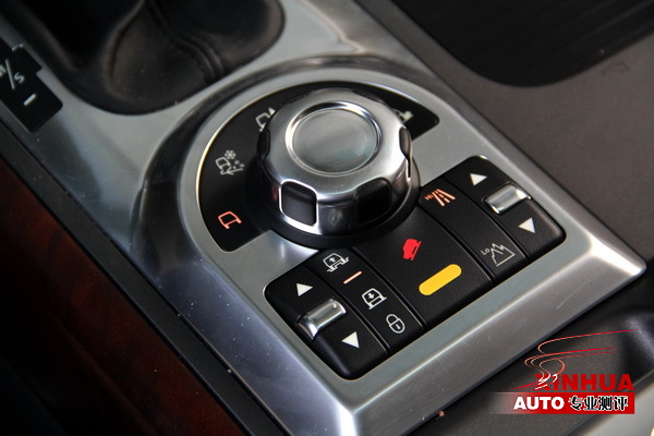 難以逾越的巔峰 測試路虎攬勝5.0機(jī)械增壓版