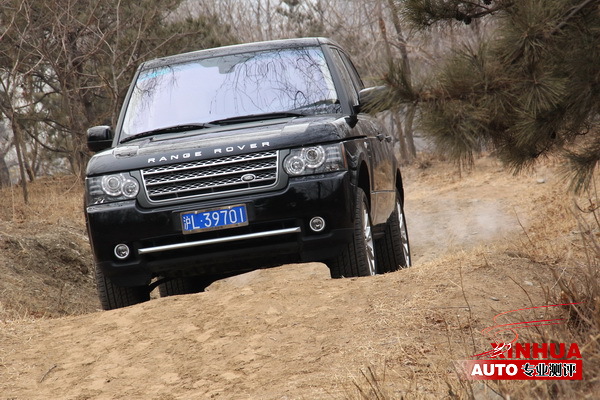 難以逾越的巔峰 測試路虎攬勝5.0機(jī)械增壓版