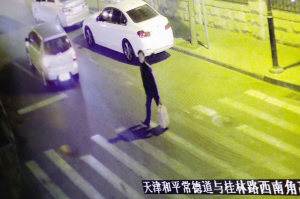 “全能賊”不走空 上能仿造“炸彈”下能偷雞蛋