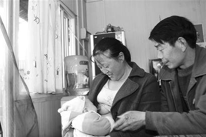 北川心靈重建樣本觀察:再孕媽媽露笑容(圖)