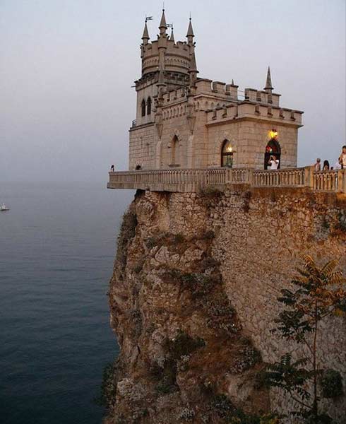 末日的最后狂歡 盤點最刺激10處懸崖景觀(圖)