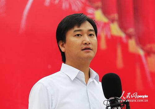 鳳凰“門票新政”滿月現場調查——誰是贏家？