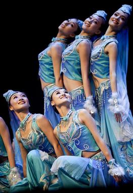 “文化中國·辛亥百年”赴北美藝術(shù)團在溫哥華首演