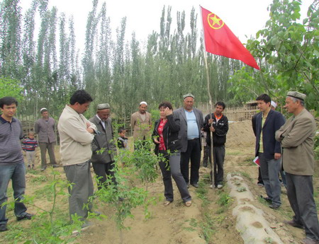 塔瓦庫勒鄉迎來“科技播火專家團”