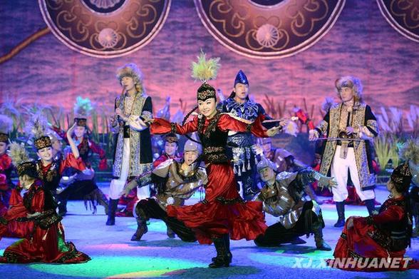 福海縣推出哈薩克族歌舞劇《烏倫古達斯坦（長詩）》
