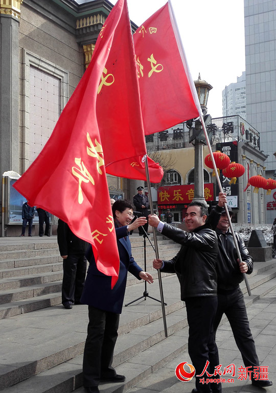 新疆2015年“四個一批”文化惠民活動啟幕