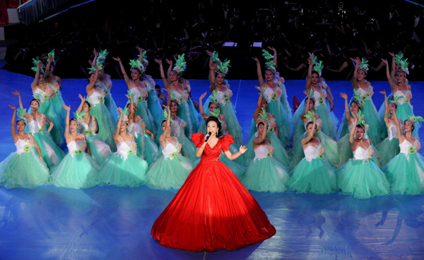 “唱支山歌給黨聽”——云南舉辦慶祝中國(guó)共產(chǎn)黨成立90周年大型文藝晚會(huì)