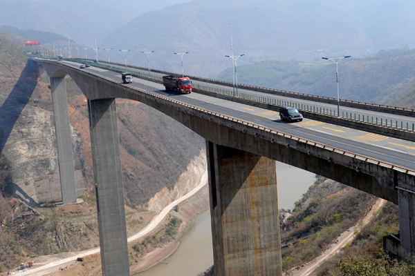 云南將投資5000億元加快交通建設(shè)