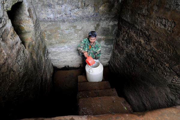 云南390座小型水庫(kù)干涸 逾315萬(wàn)人飲水困難
