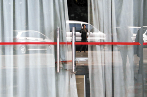 新旅游法實(shí)施近50天 云南近半旅游購(gòu)物店關(guān)門