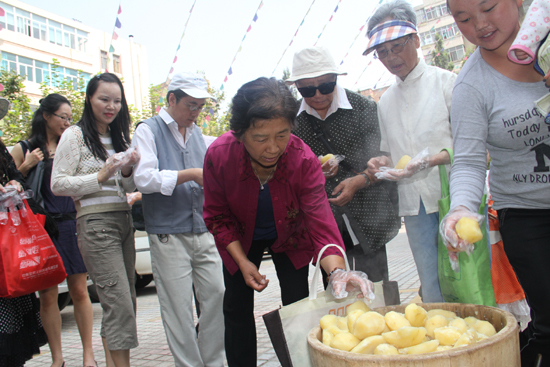 昆明東川李子溝“開(kāi)花”洋芋進(jìn)省城