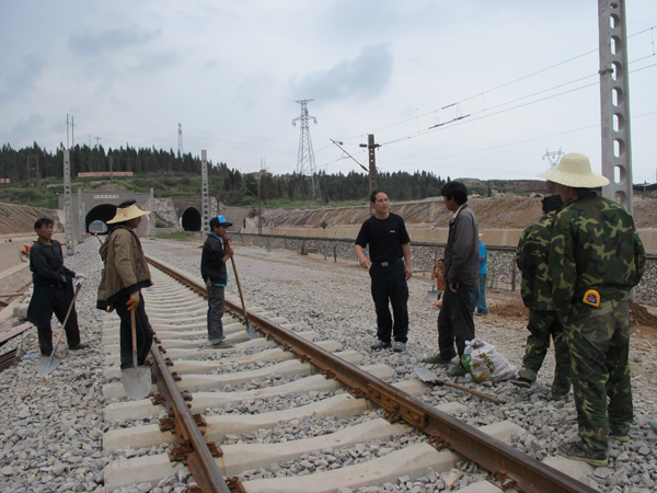 昆鐵警方全力確保廣昆復線安全穩定
