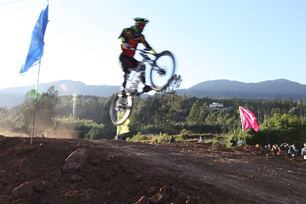 昆明東川:烏龍“賽牛節”頒出“牛獎”