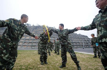浙江邊防百名師團級干部“當新兵”