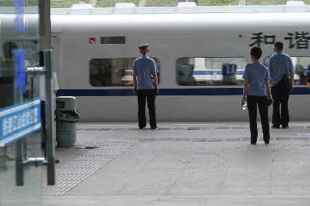 D94次列車發生故障 滯留乘客乘備用車去往上海