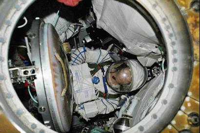 Report: Manned space mission to orbit earth 14 times