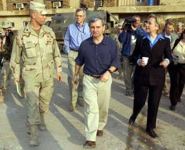Hillary Clinton wants wider international role in Iraq