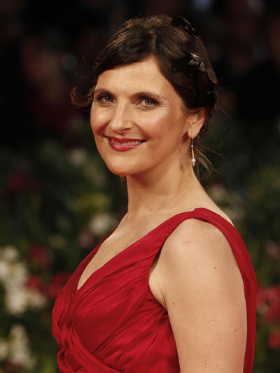 Antonia Zegers poses during 'Post mortem' red carpet at 67th Venice Film Festival