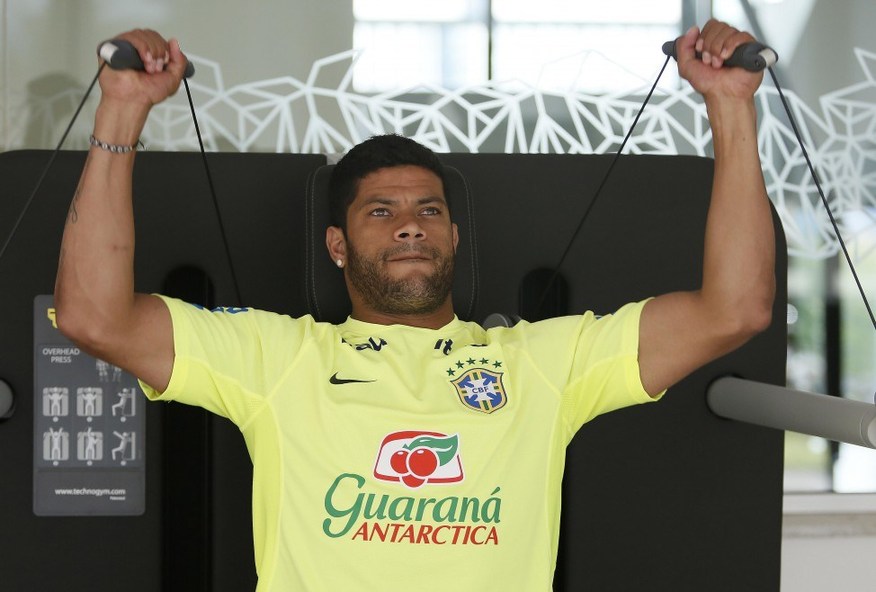 巴西隊長恢復(fù)參加合練 內(nèi)馬爾等人水中訓(xùn)練