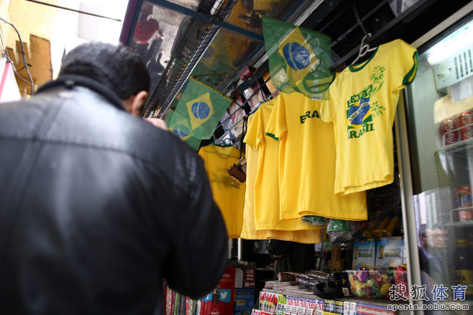 街頭巷尾的巴西元素 世界杯氣氛愈發(fā)濃烈