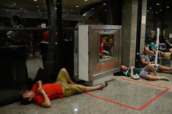 巴西世界杯趕場球迷眾生相