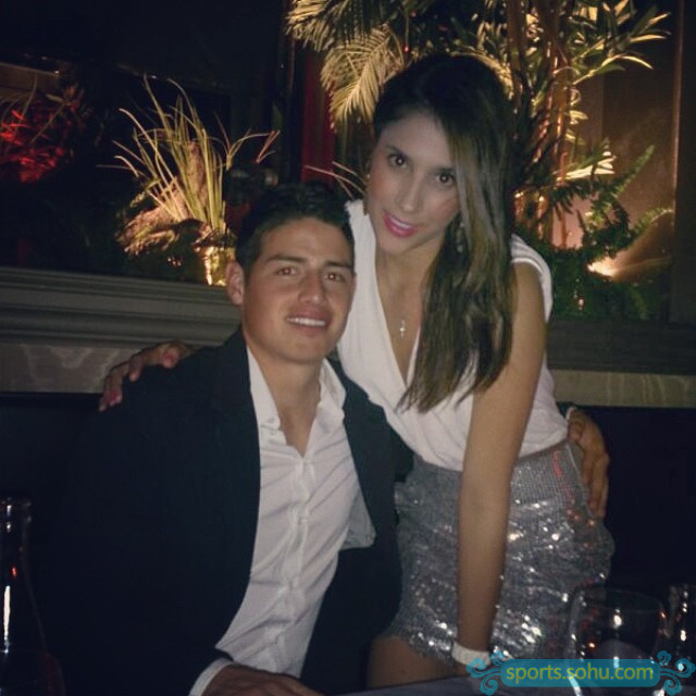 J羅私房照 90后妖星超級(jí)奶爸