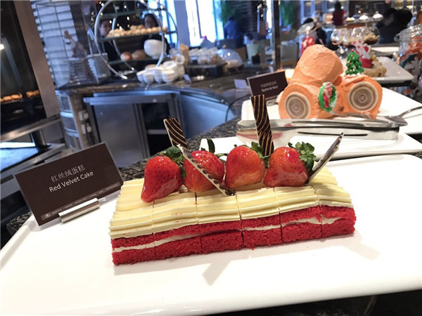 Four hours of walking needed to burn off Christmas dinner: Study