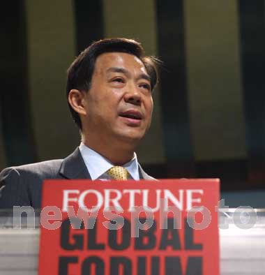 商務(wù)部長薄熙來：中國東部人均GDP達(dá)到2000美元