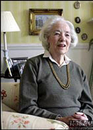 童年玩伴揭密英國女王:她很可愛也很內向