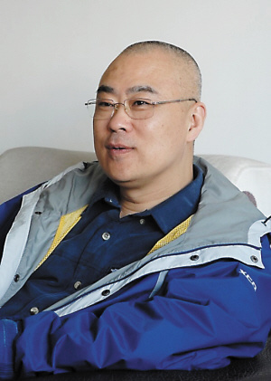 鄭淵潔年入2000萬居中國(guó)作家富豪榜榜首