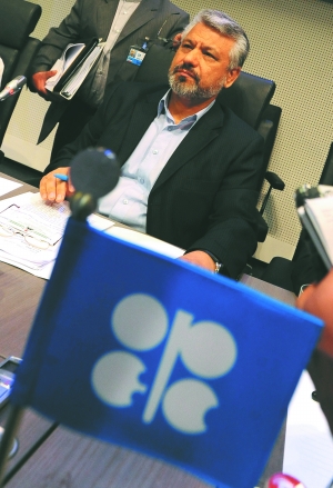 歐佩克暫不增產國際油價止跌反彈