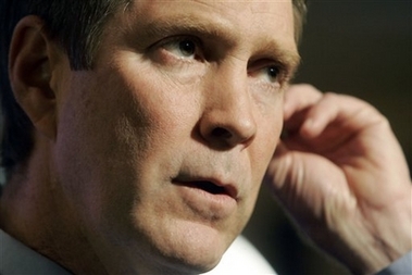 “我將退出公眾生活，休息一段時間”