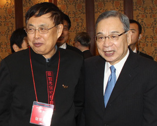 陳昊蘇與宮本雄二親切交談